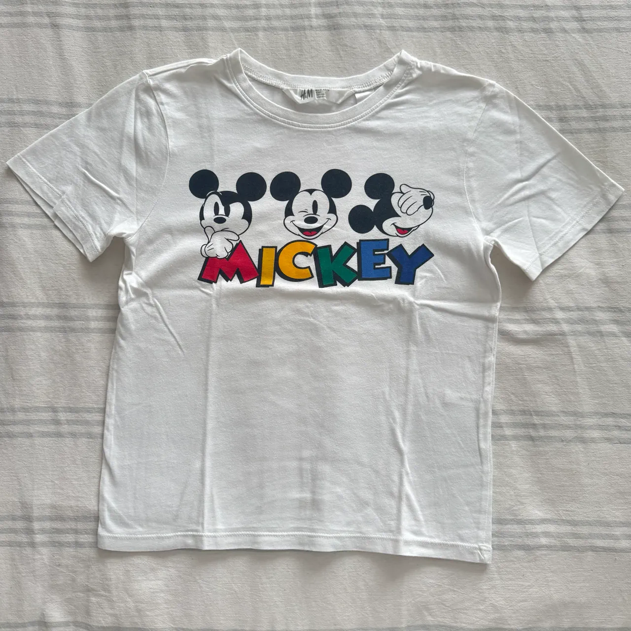 Remera H&M · Talle 5 años / 110 cm