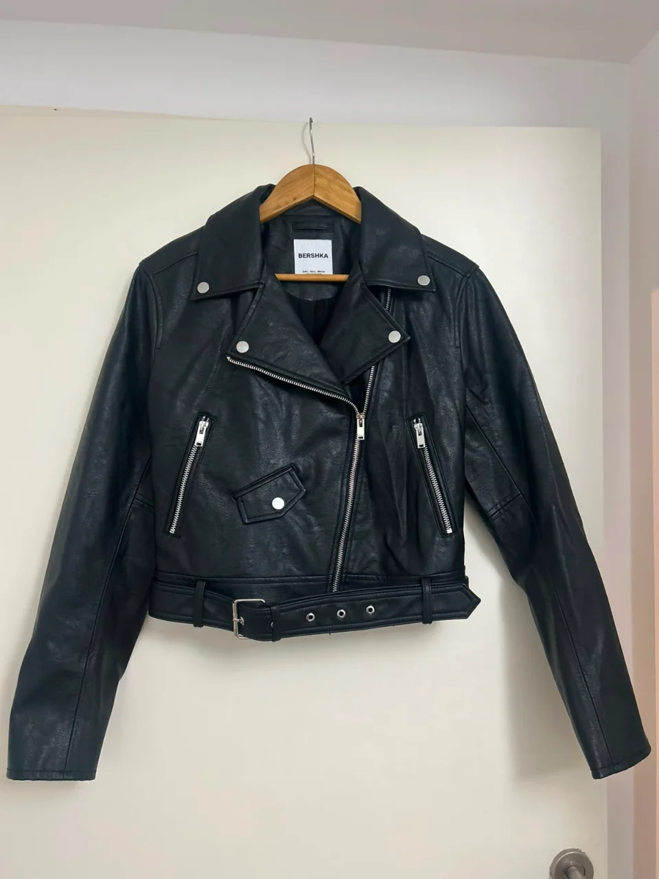 Bershka · Talle L