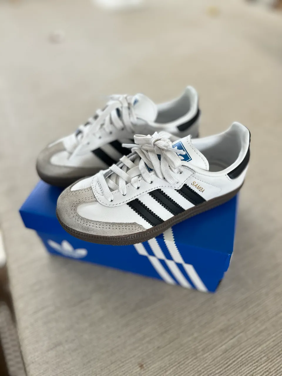 Zapatillas adidas - imagen 1