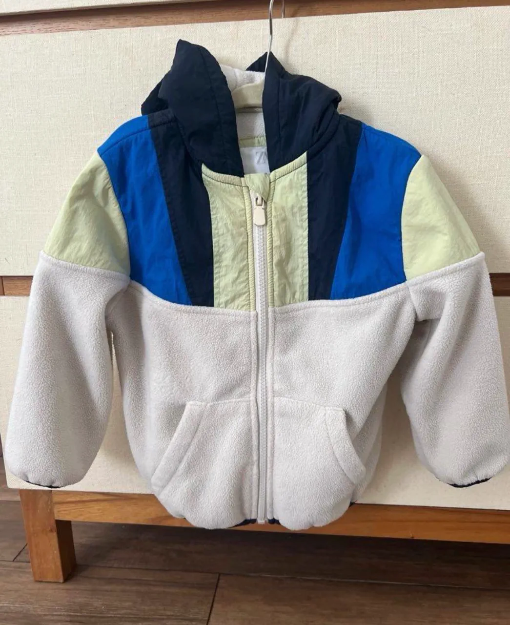 Buzo Zara · Talle 24–36 meses / 92 cm