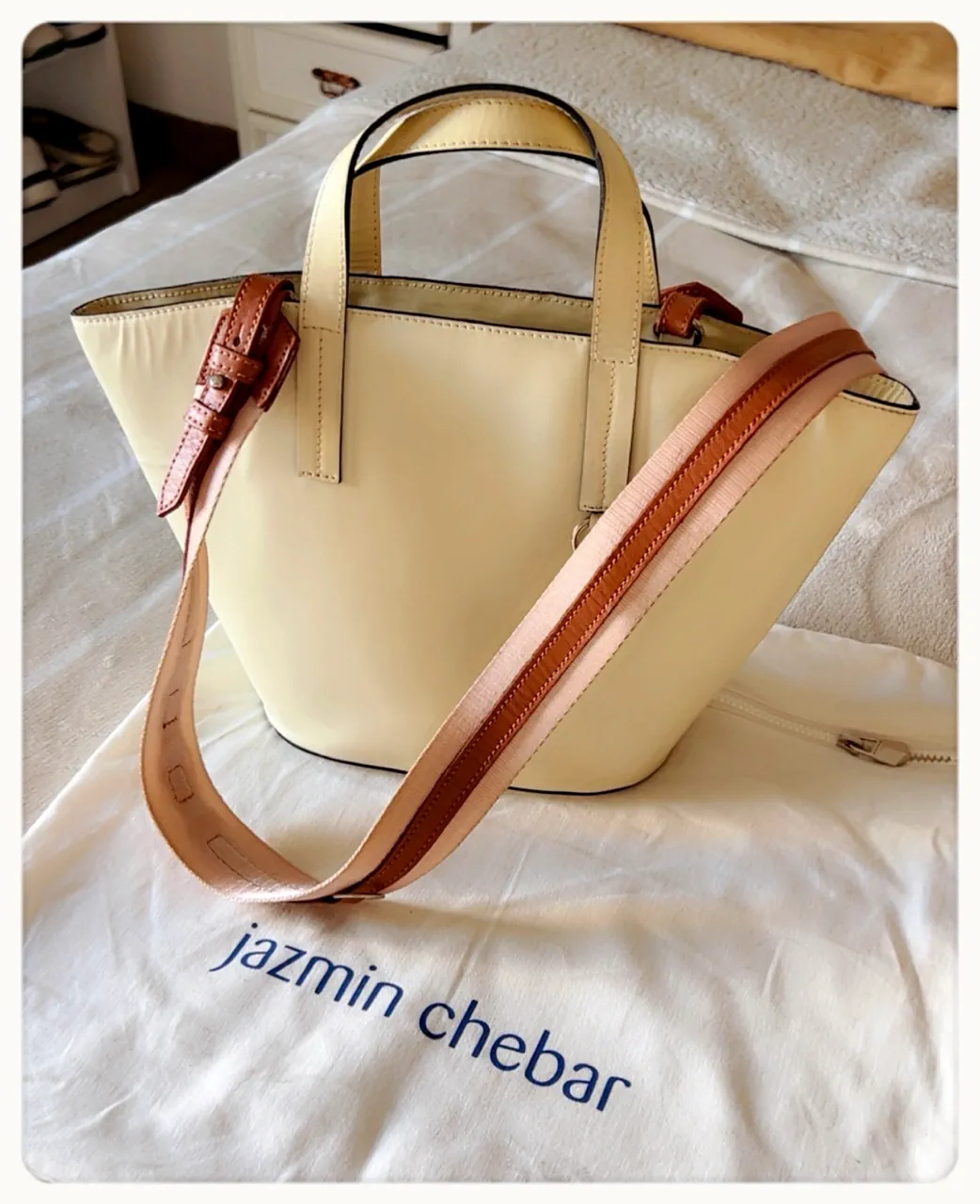 Cartera Jazmín Chebar - imagen 4