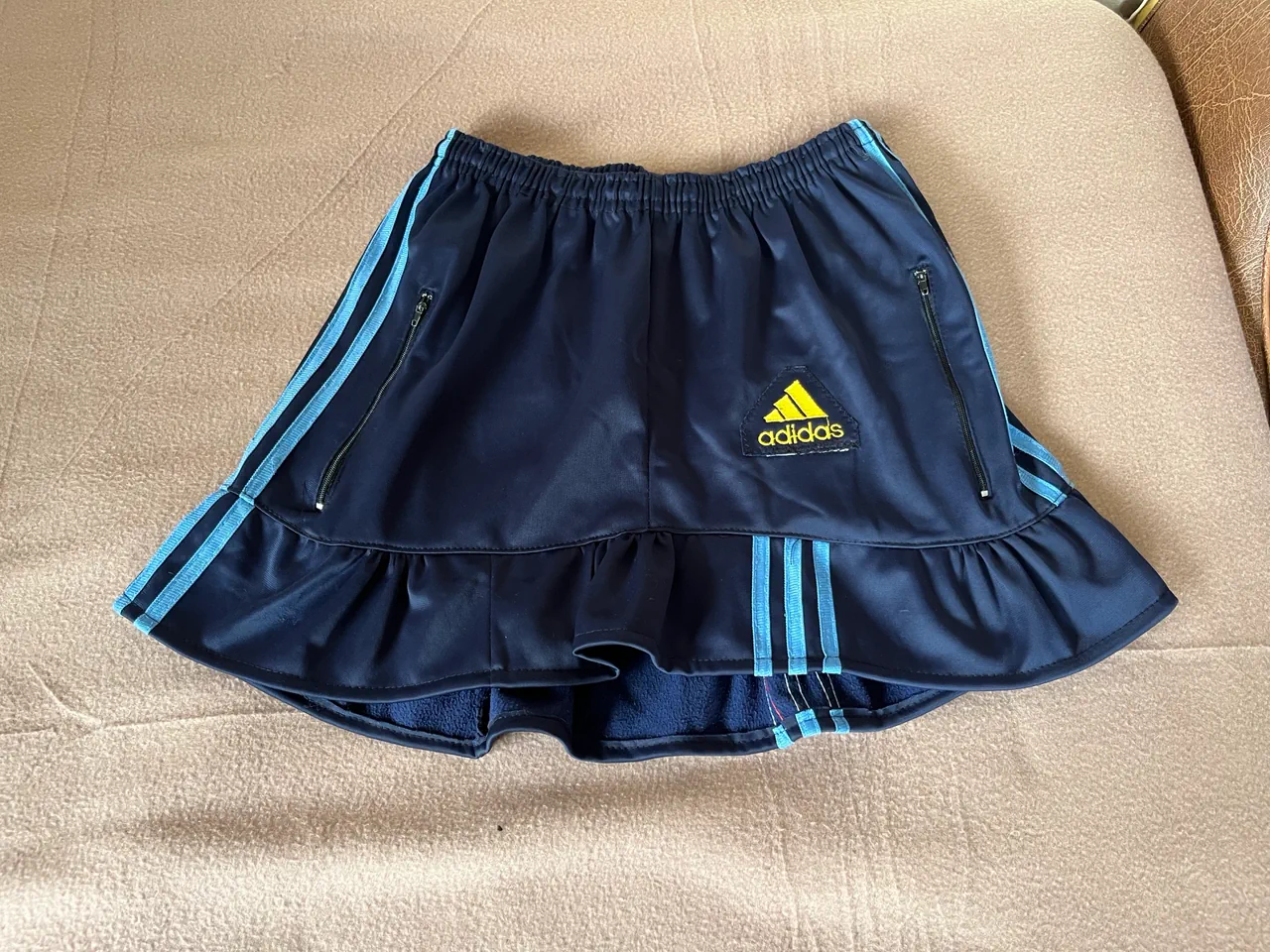 Pollera adidas - imagen 1