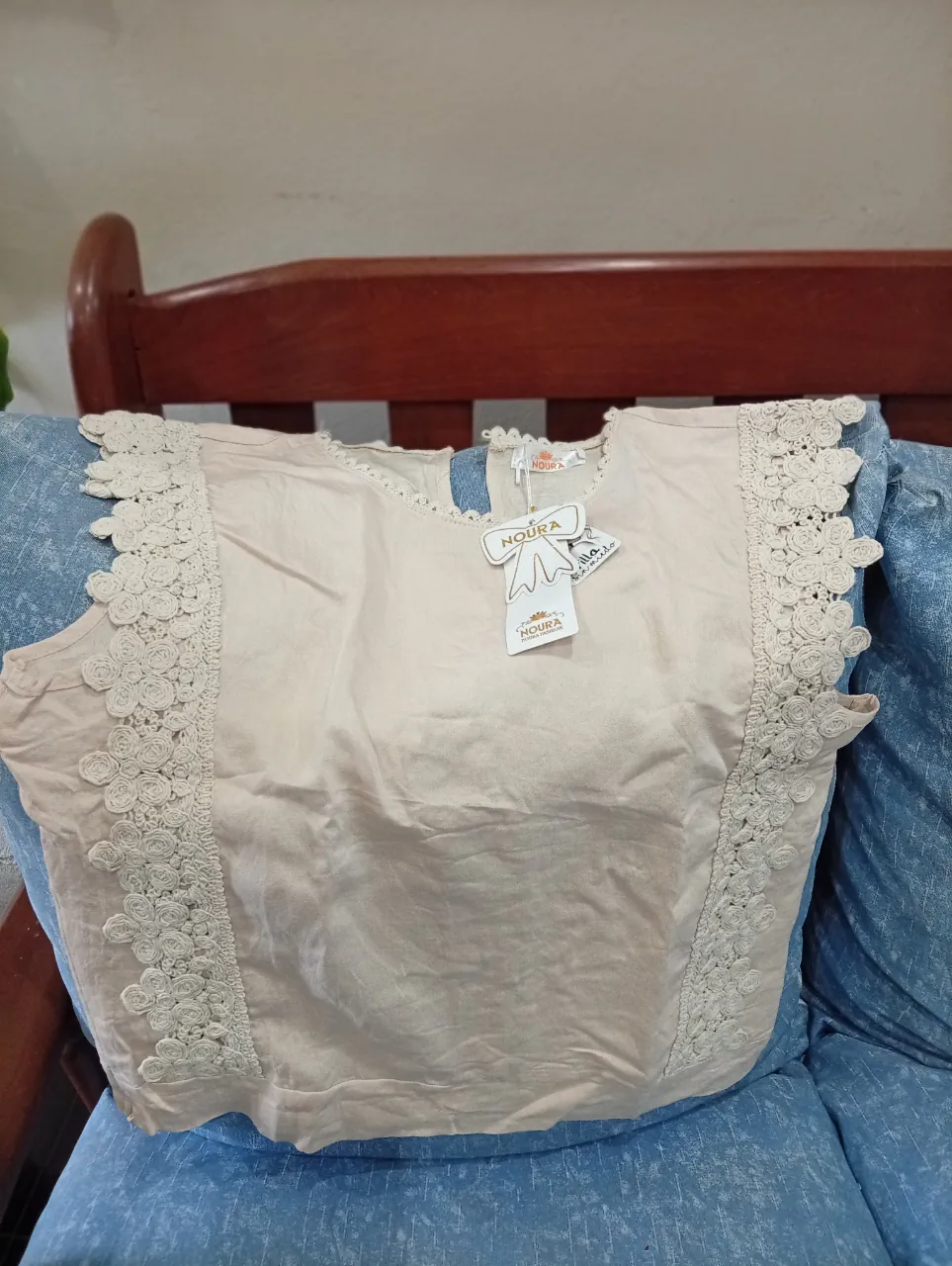 Noura · Talle M