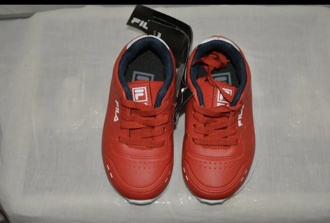 Zapatillas Fila · Talle AR 22