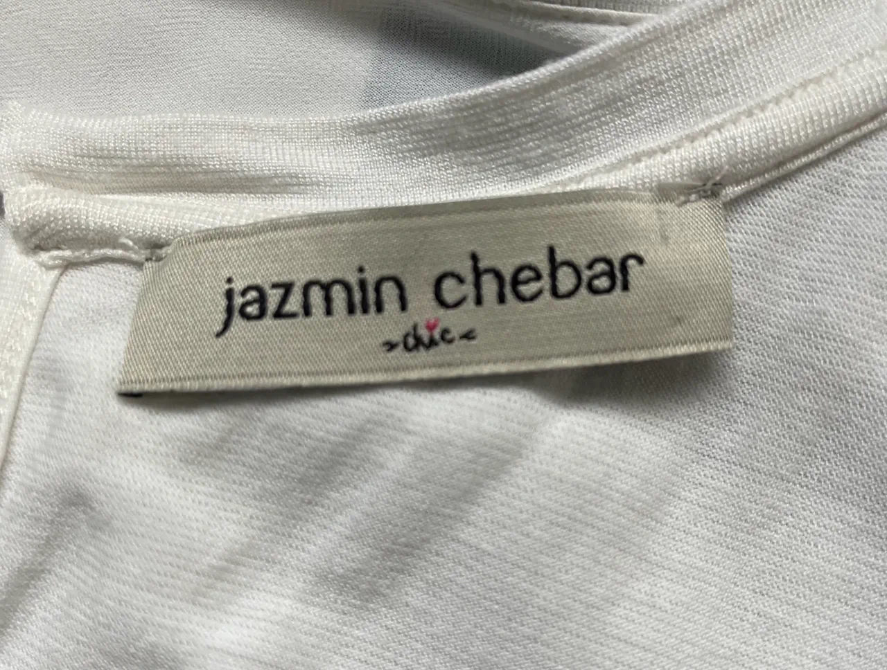 Remera Jazmín Chebar - imagen 1