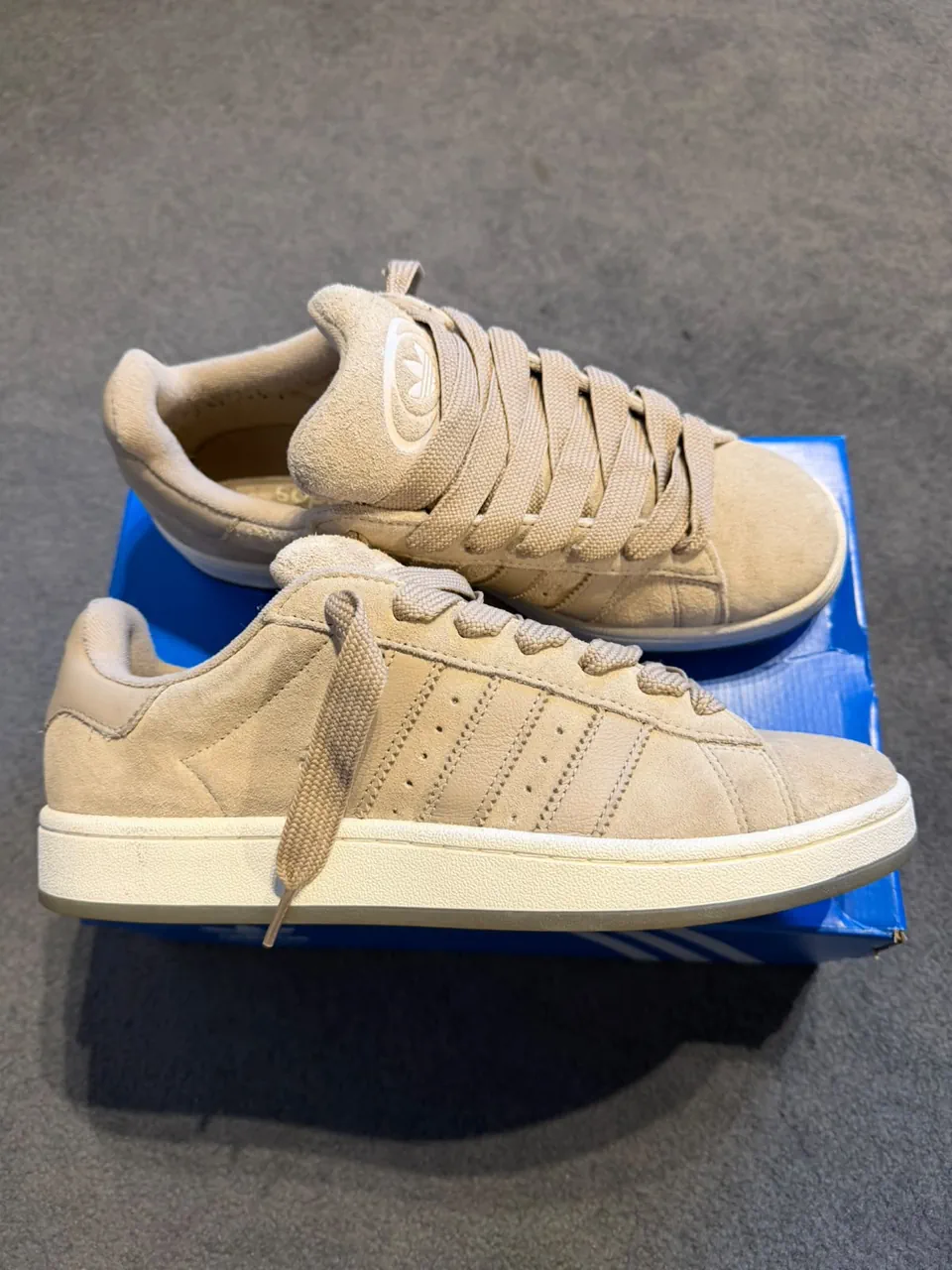 Zapatillas adidas - imagen 1