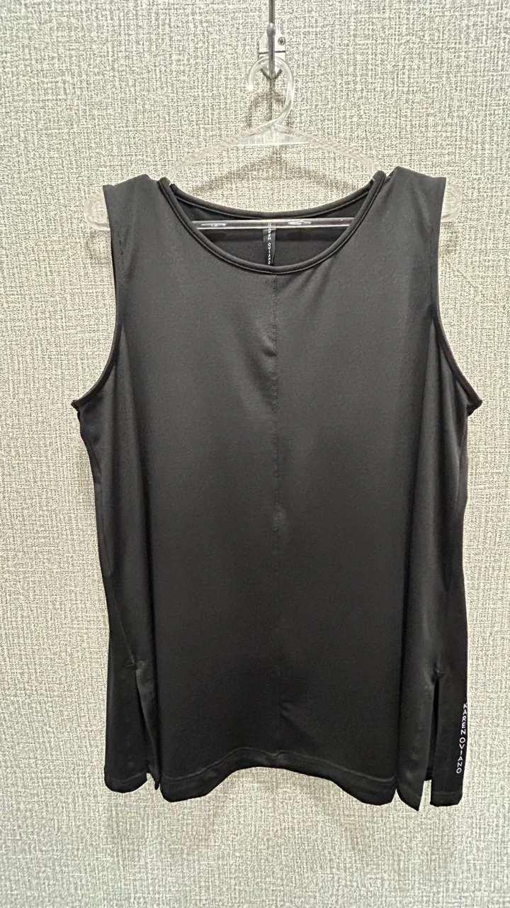 Musculosa Karen oviano - imagen 1