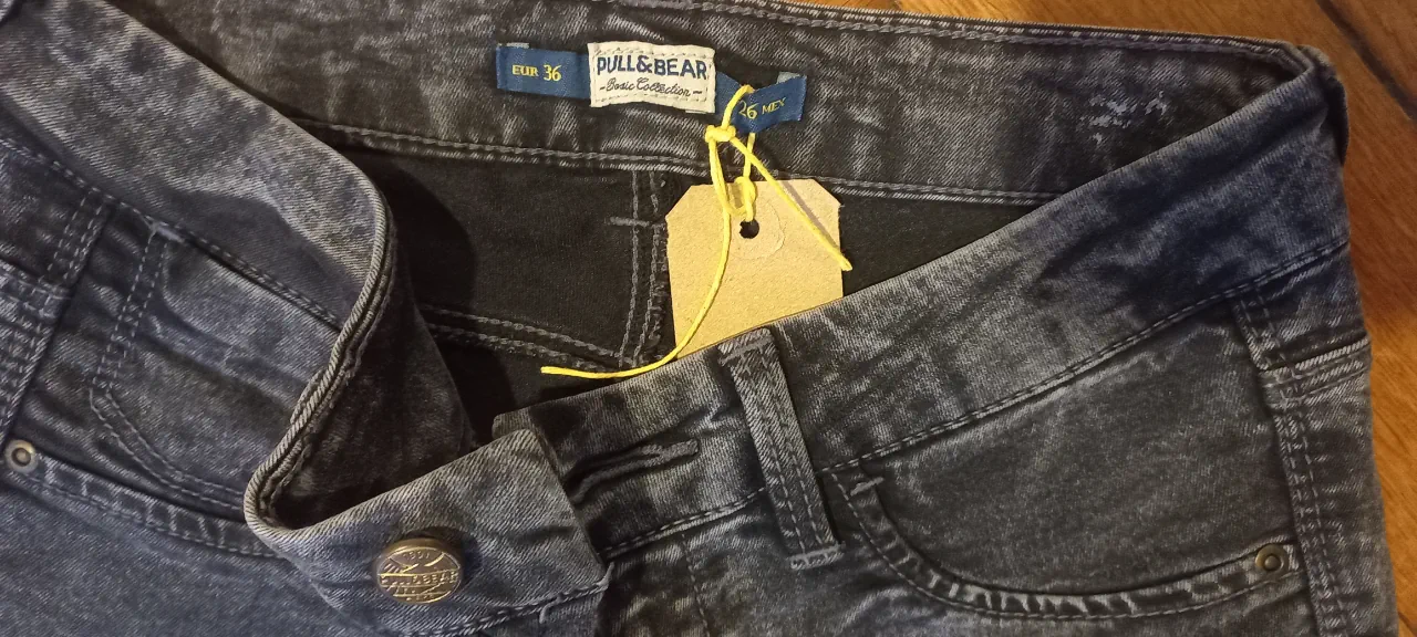 Pull&bear · Talle EU 36