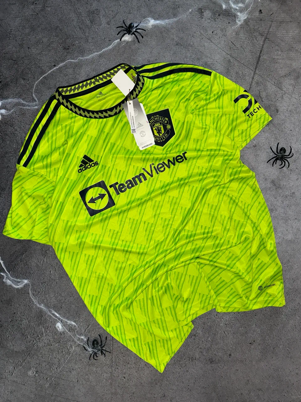 Camiseta adidas - imagen 1