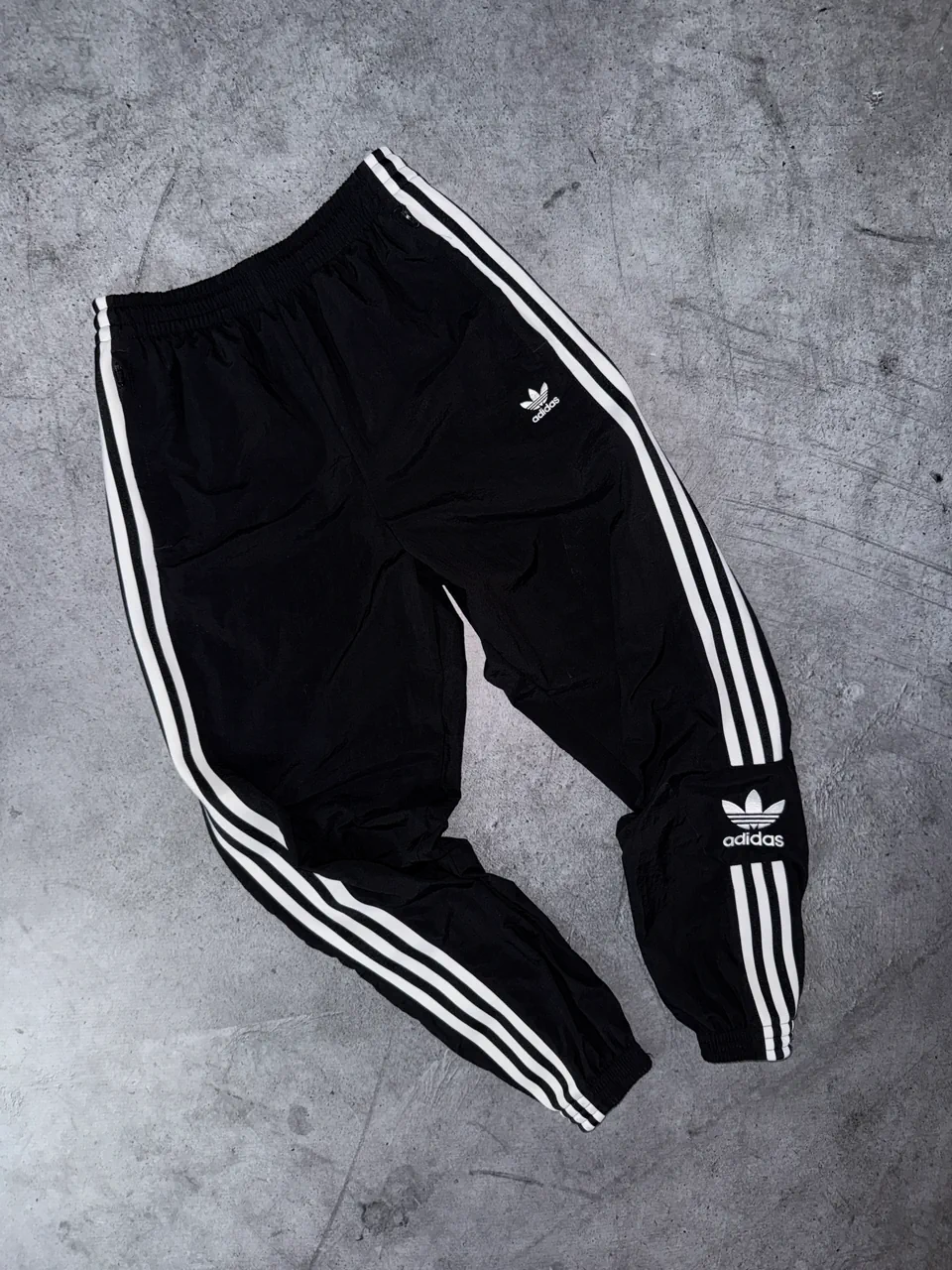 Pantalón adidas · Talle XS