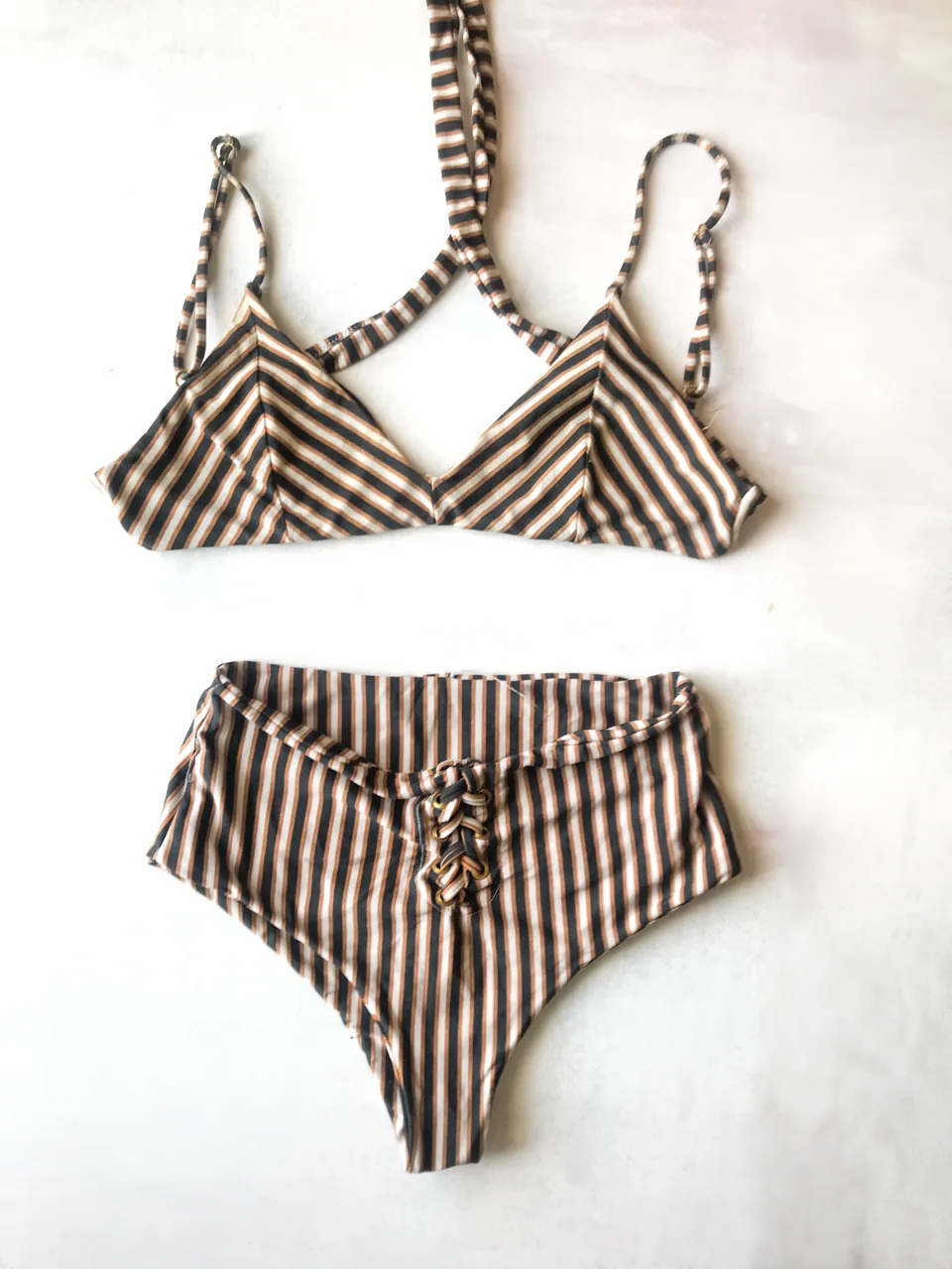 Bikini Urban Outfitters - imagen 1