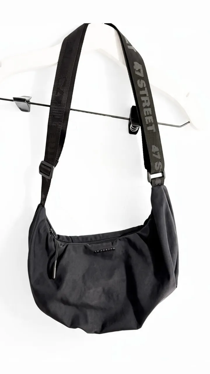 Bandolera 47 Street