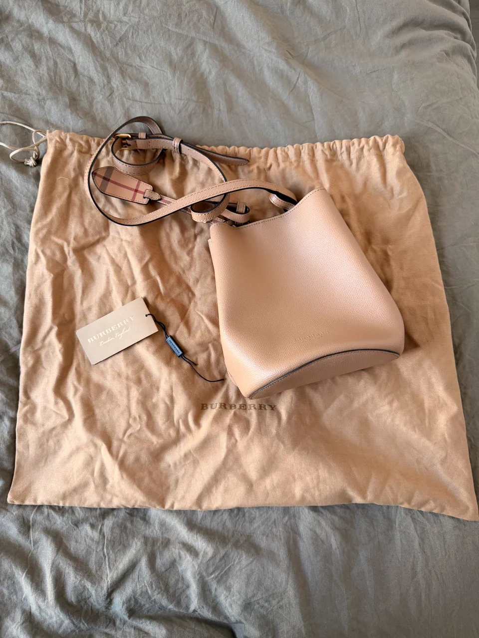 Bandolera Burberry - imagen 1