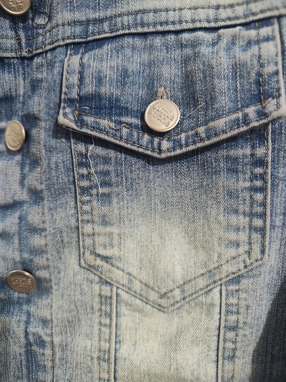 Campera Little stone · Talle L
