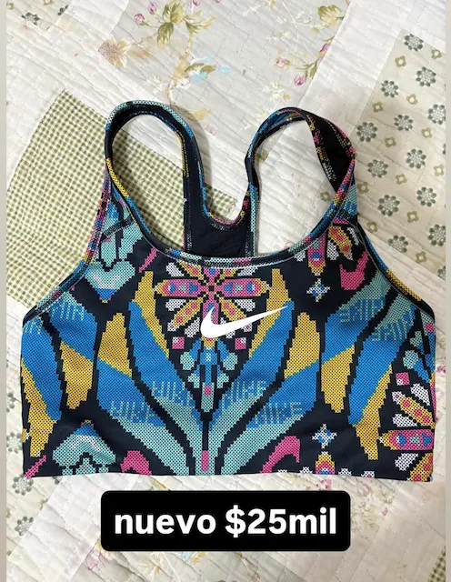 Nike · Talle M