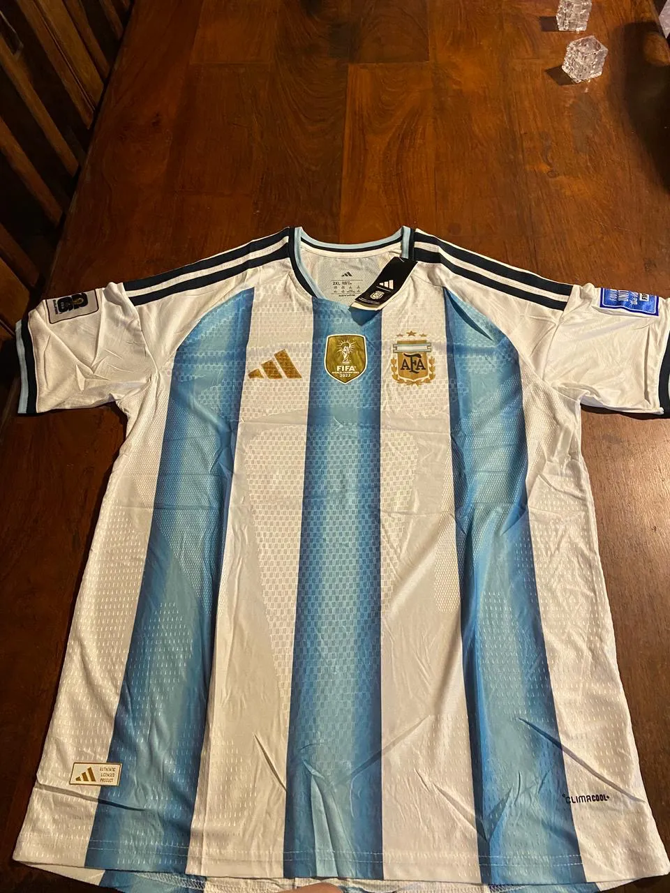 Camiseta adidas - imagen 1