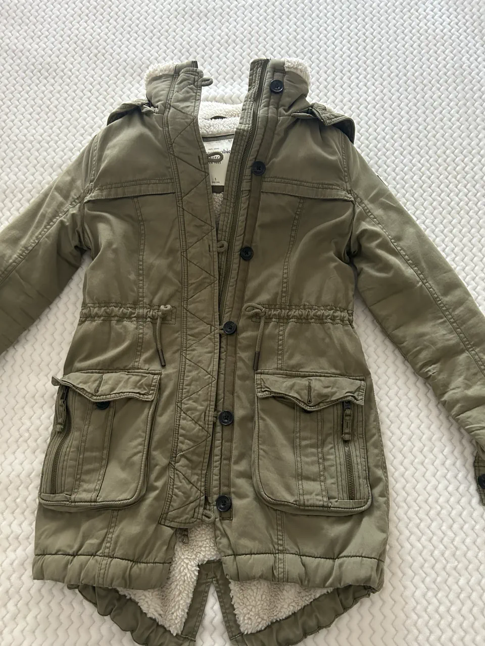 Campera Abercrombie & Fitch · Talle S