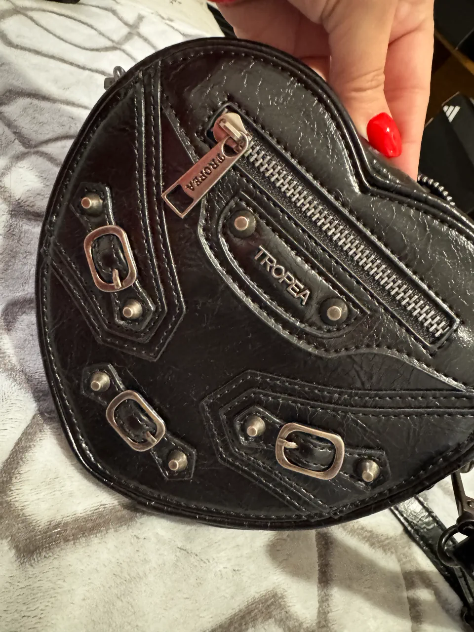 Cartera Tropea