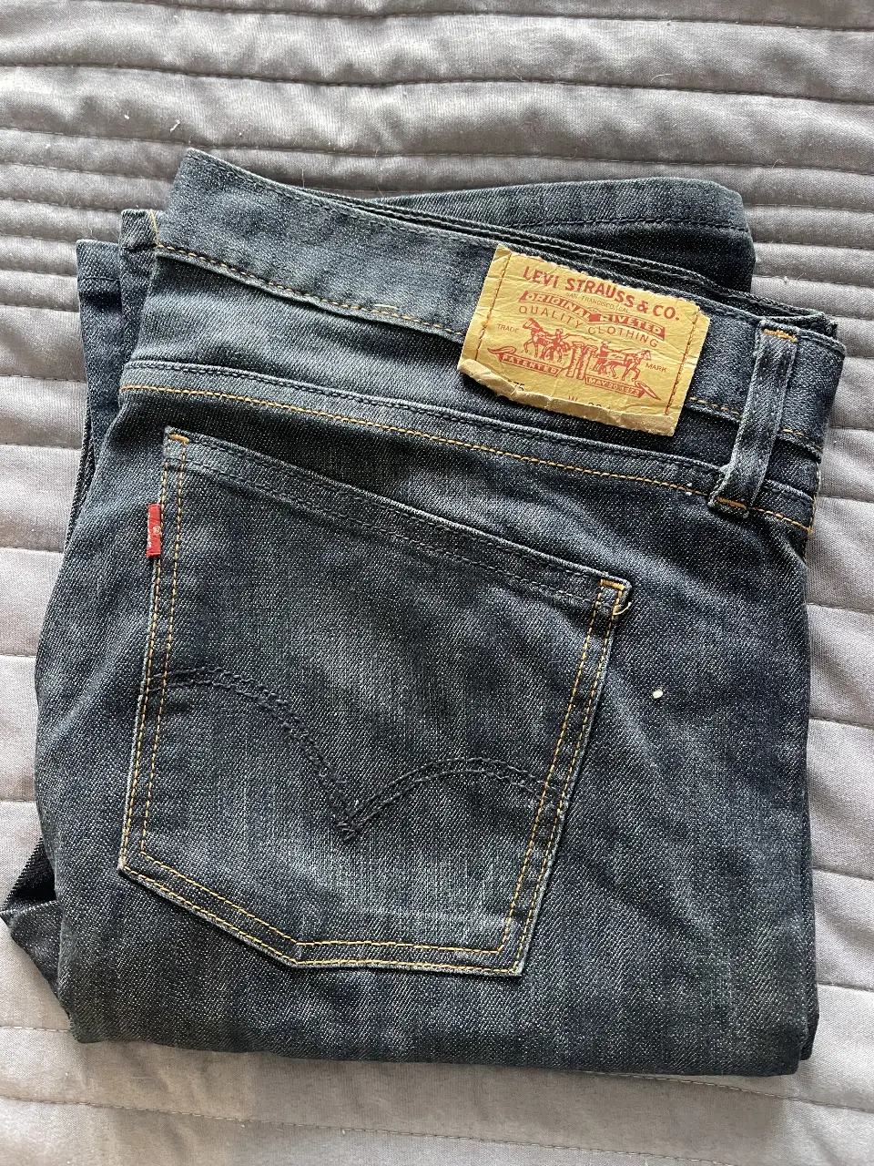 Jean Levi Strauss & Co. · Talle EU 32