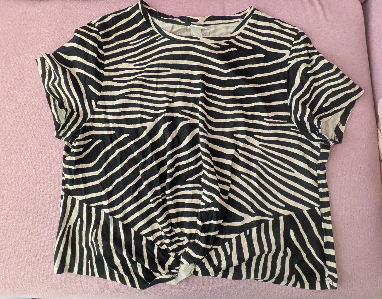 Remera H&M - imagen 1