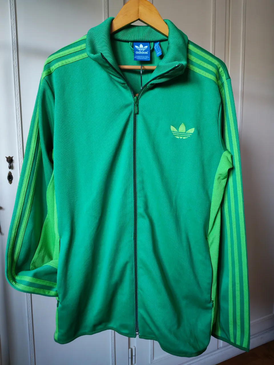 Buzo adidas - imagen 1