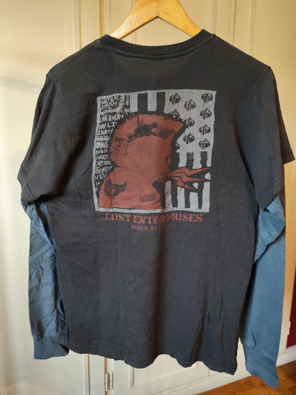 Remera Lost - imagen 1