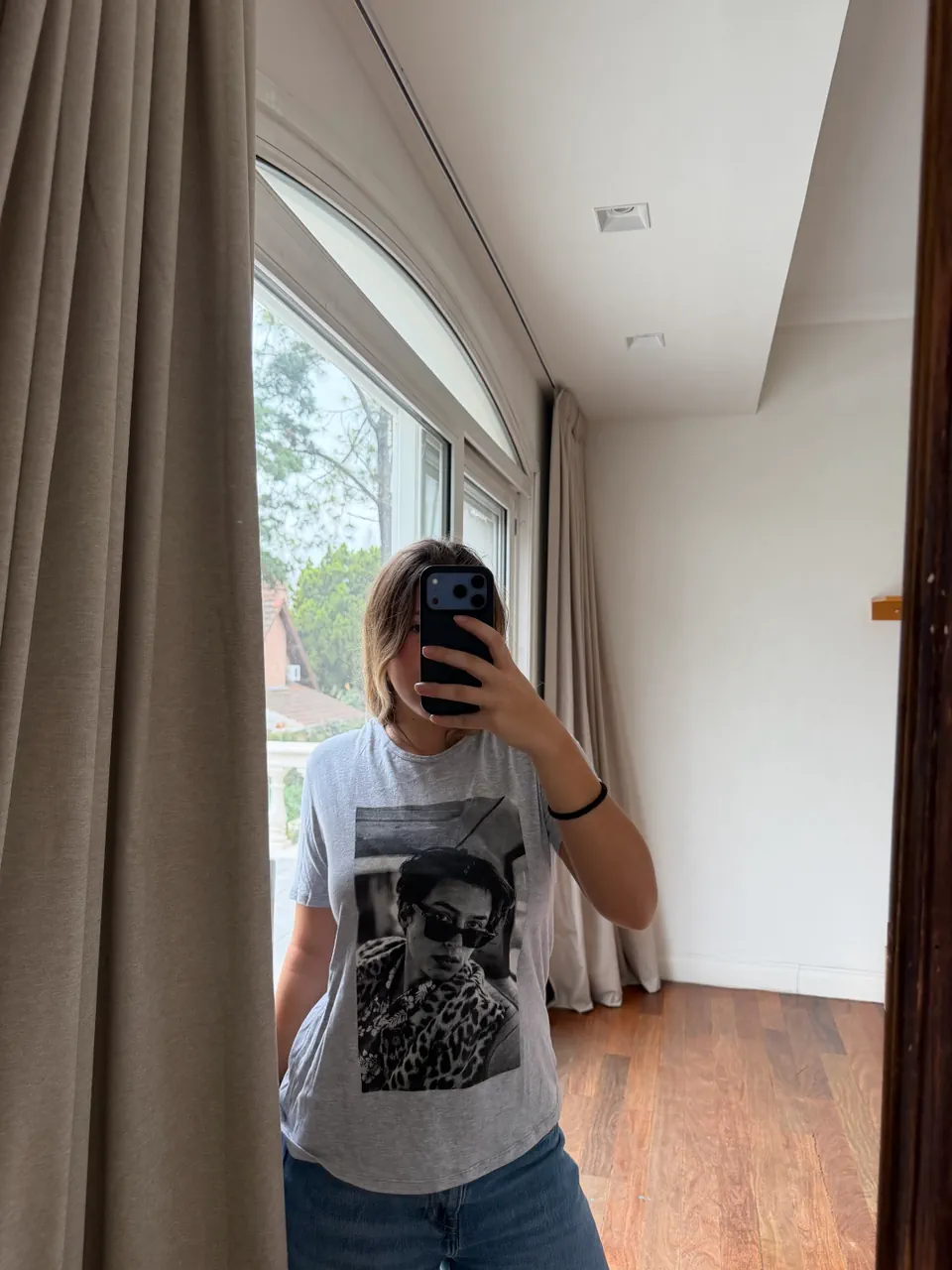 Remera Monaca · Talle M