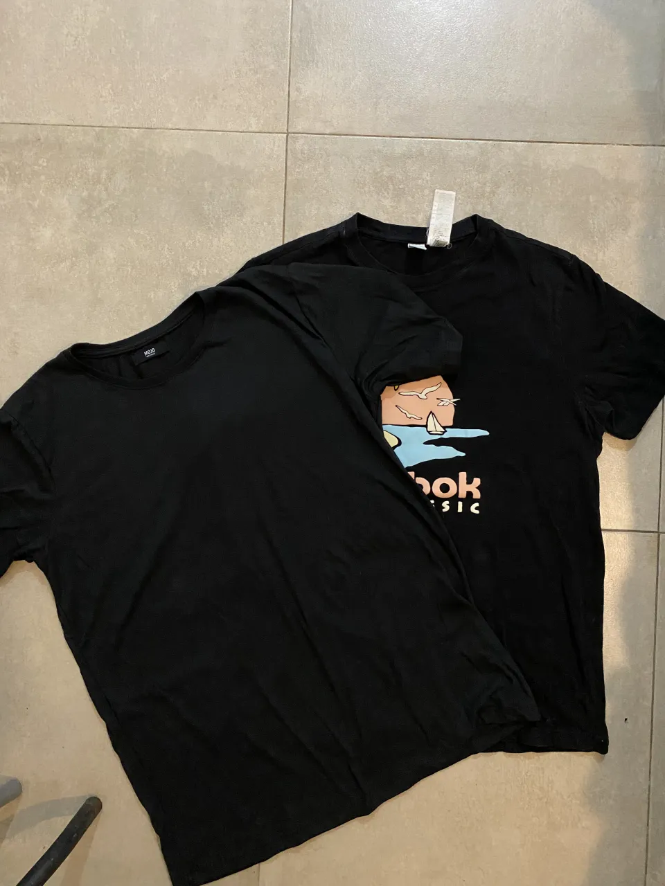 Remera Reebok · Talle L