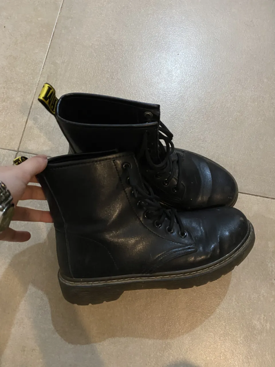 Borcegos A ≠ · Talle AR 40