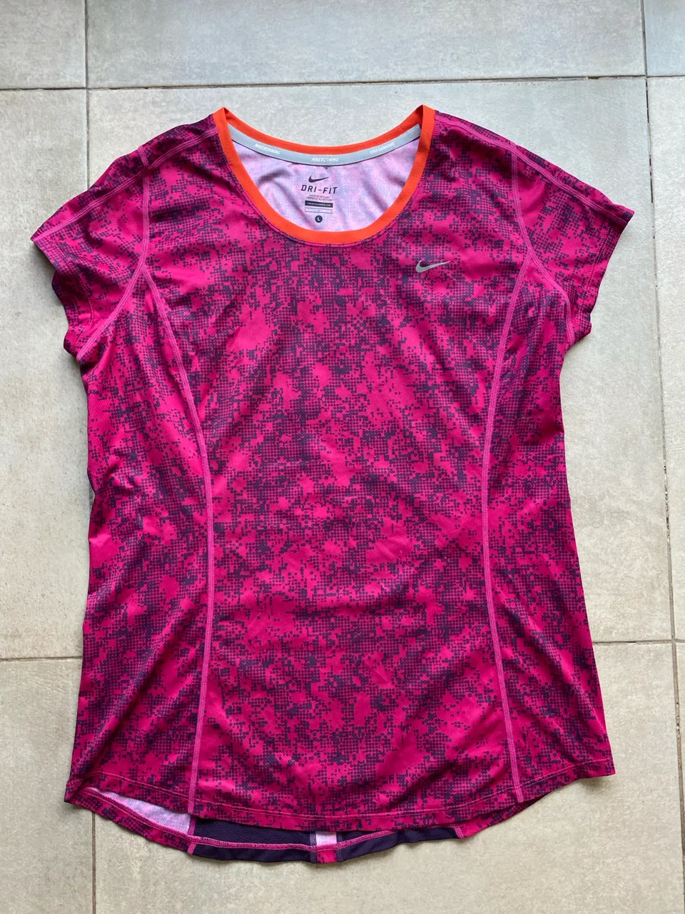 Nike · Talle L