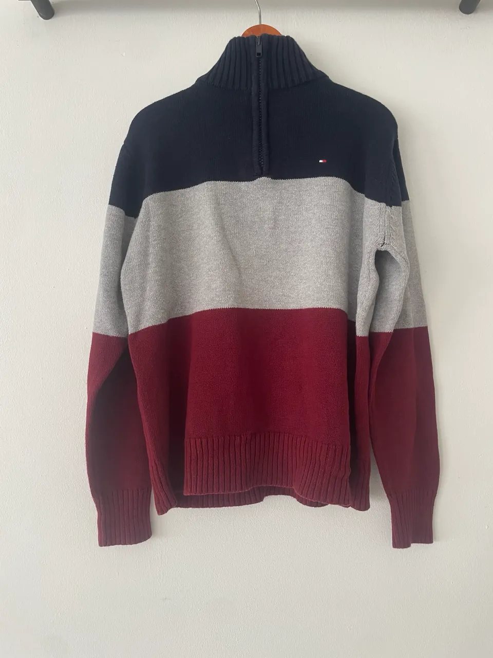 Buzo Tommy Hilfiger · Talle S
