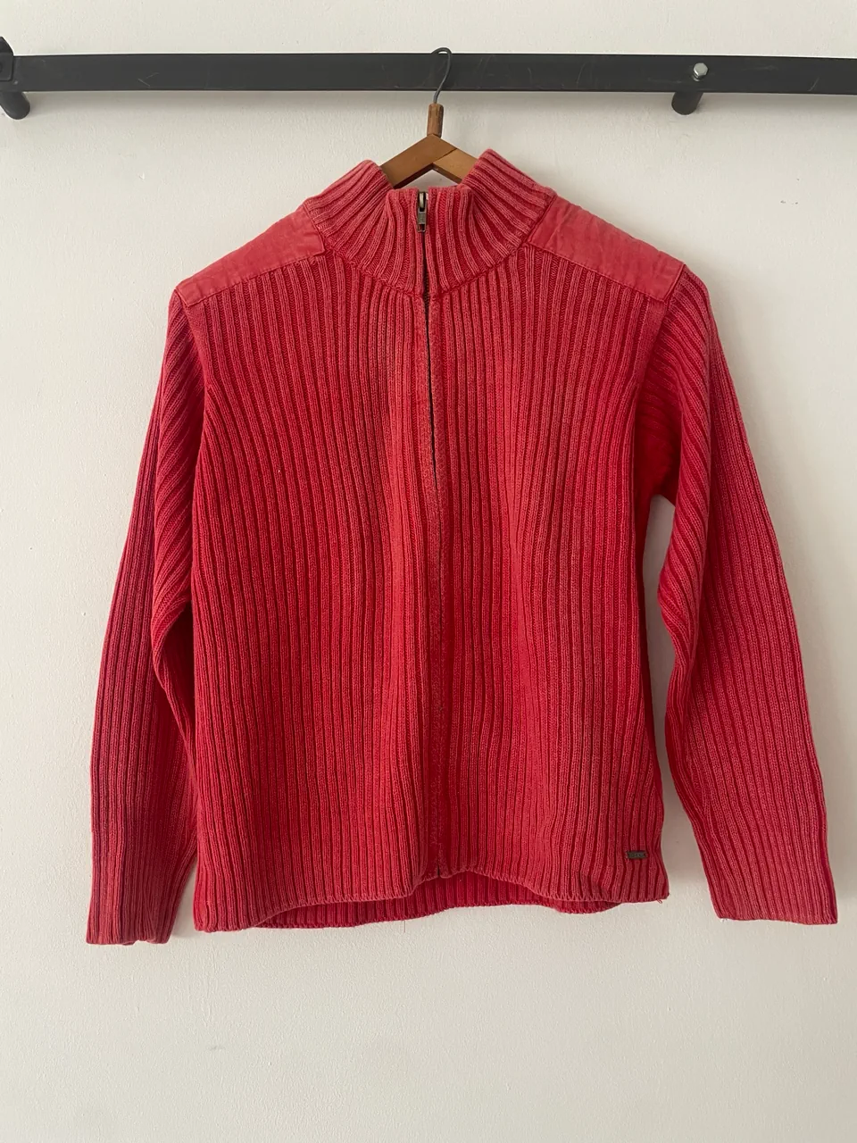 Buzo Levi's · Talle M