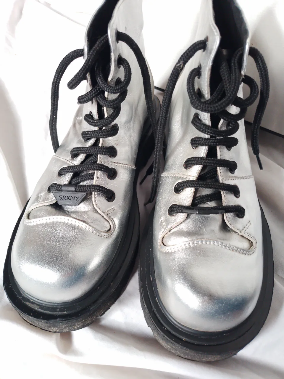 Borcegos Sarkany - imagen 1