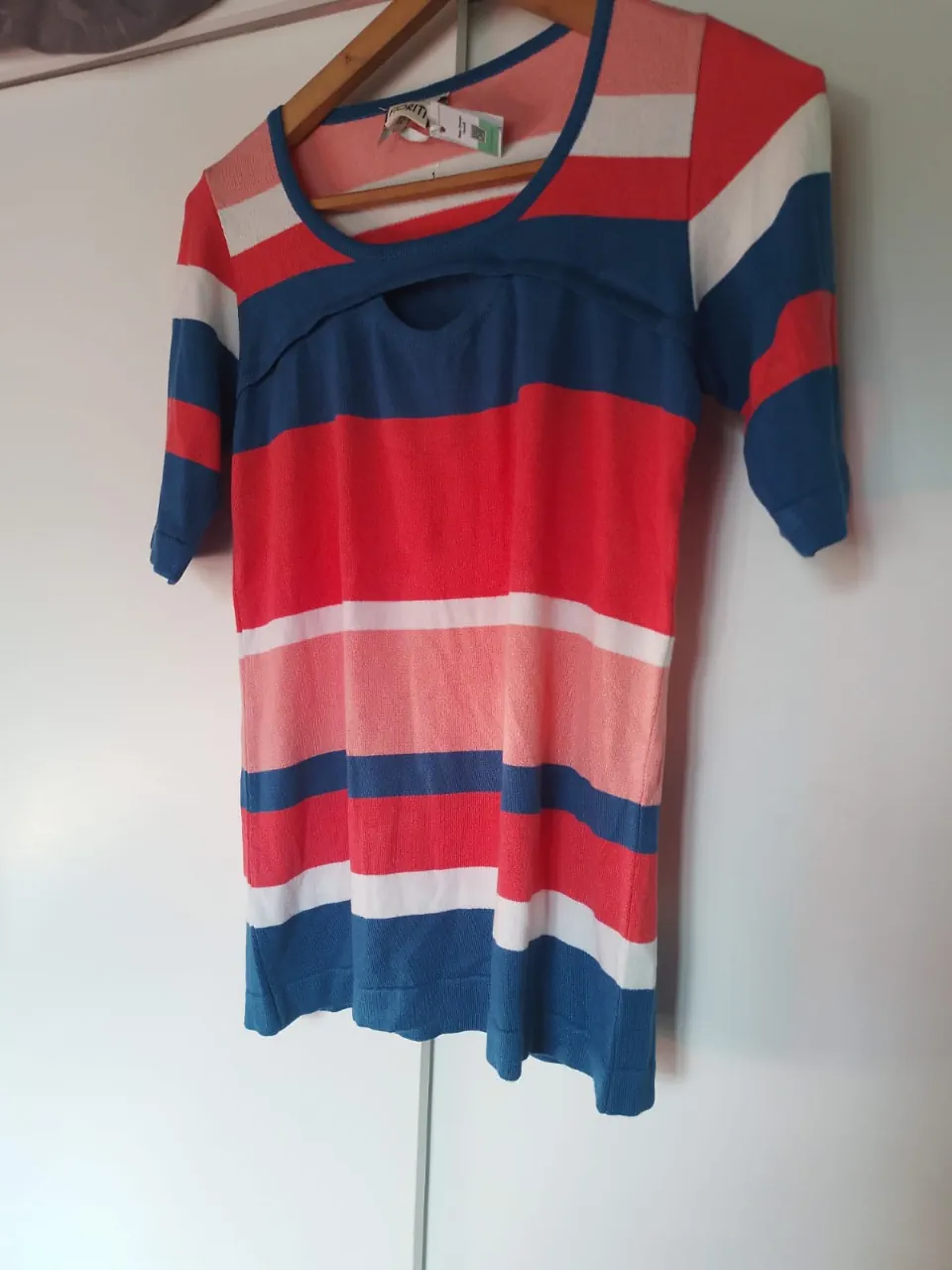 Remera Fioriti - imagen 1