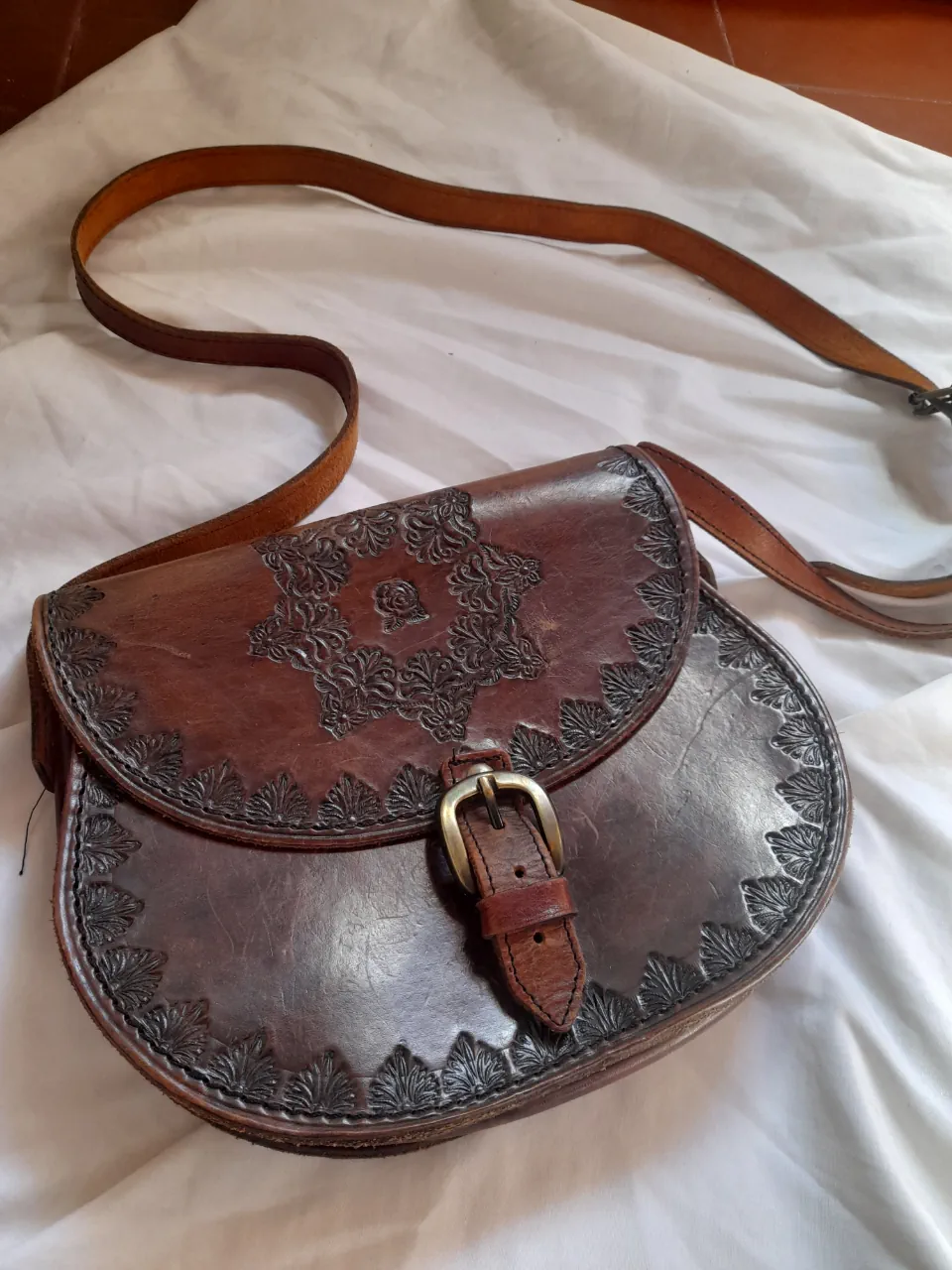 Cartera Artesanal cuero - imagen 1