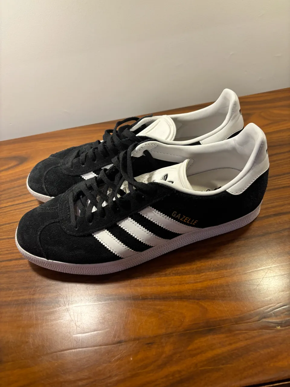 adidas · Talle US 9