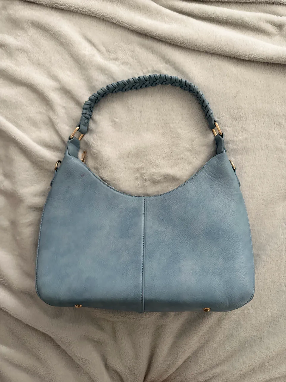 Cartera Izzy