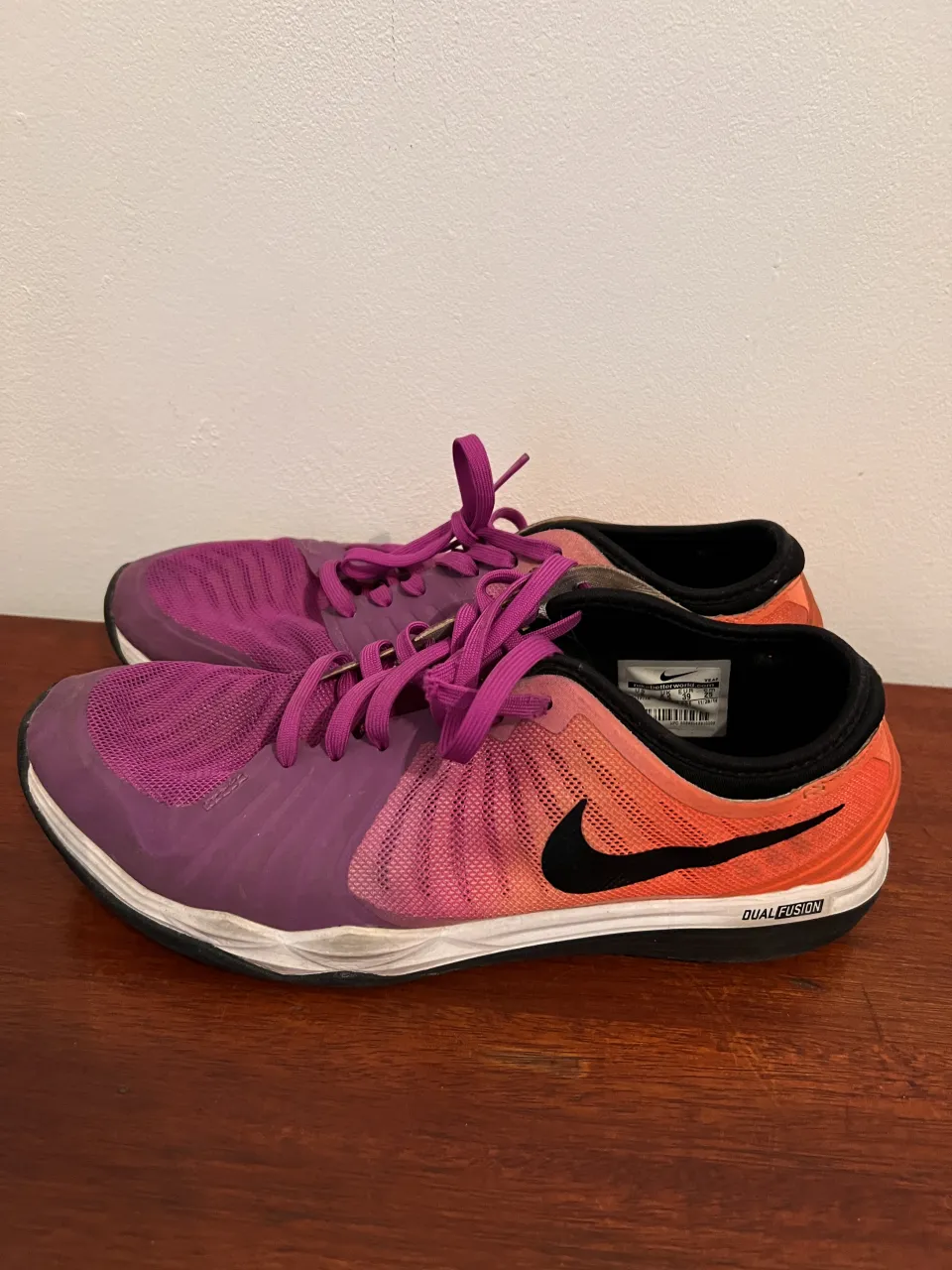 Nike · Talle AR 38