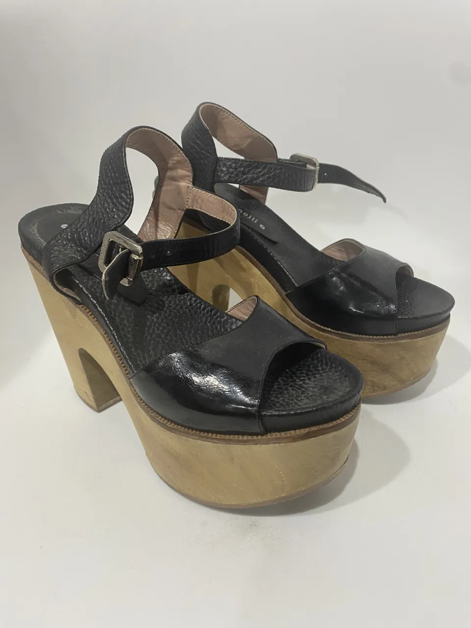 Sandalias Carla danelli · Talle AR 37