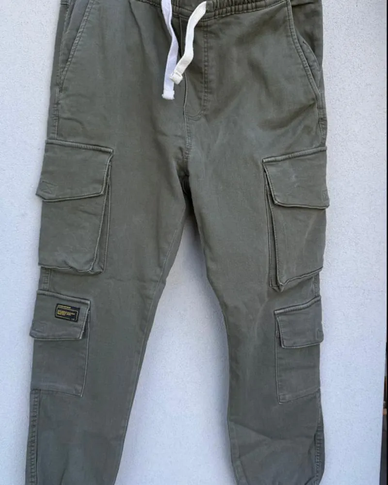 Pantalón Zara · Talle M