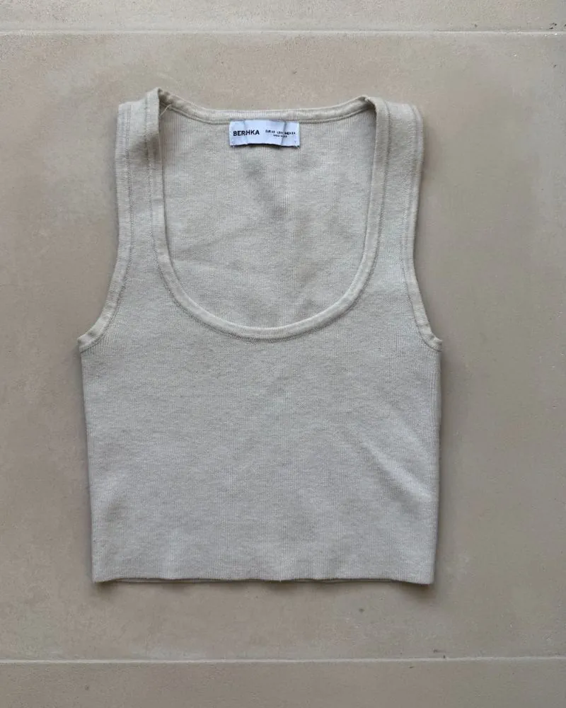 Musculosa Bershka · Talle XS