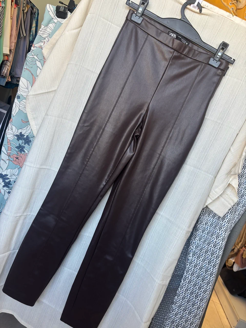 Pantalón Zara - imagen 1