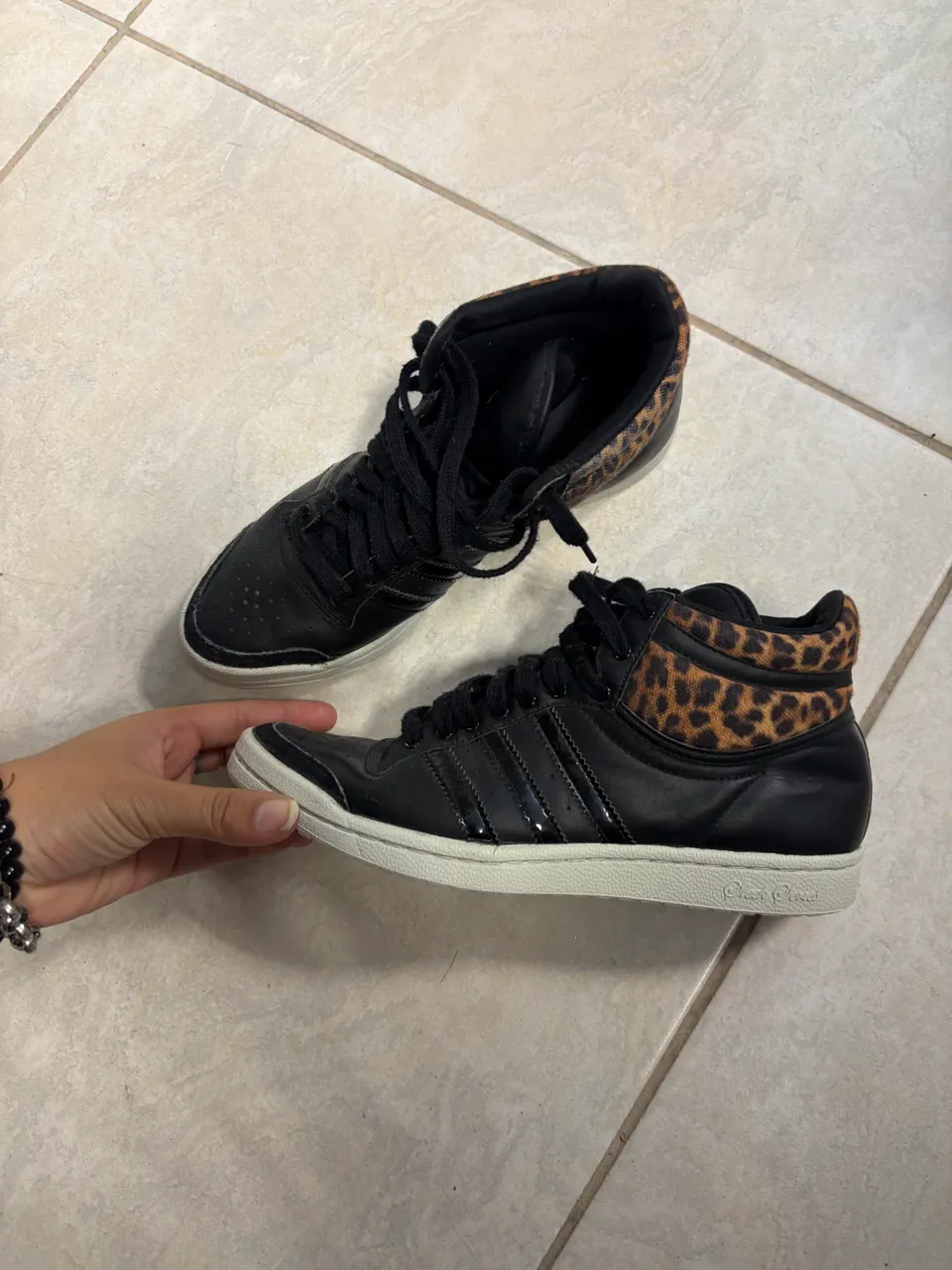 Zapatillas adidas - imagen 1
