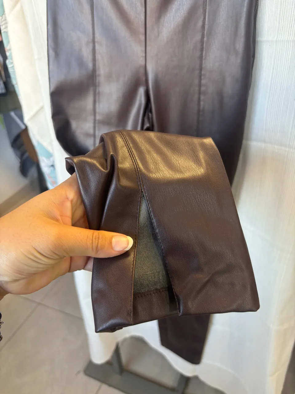 Pantalón Zara - imagen 5