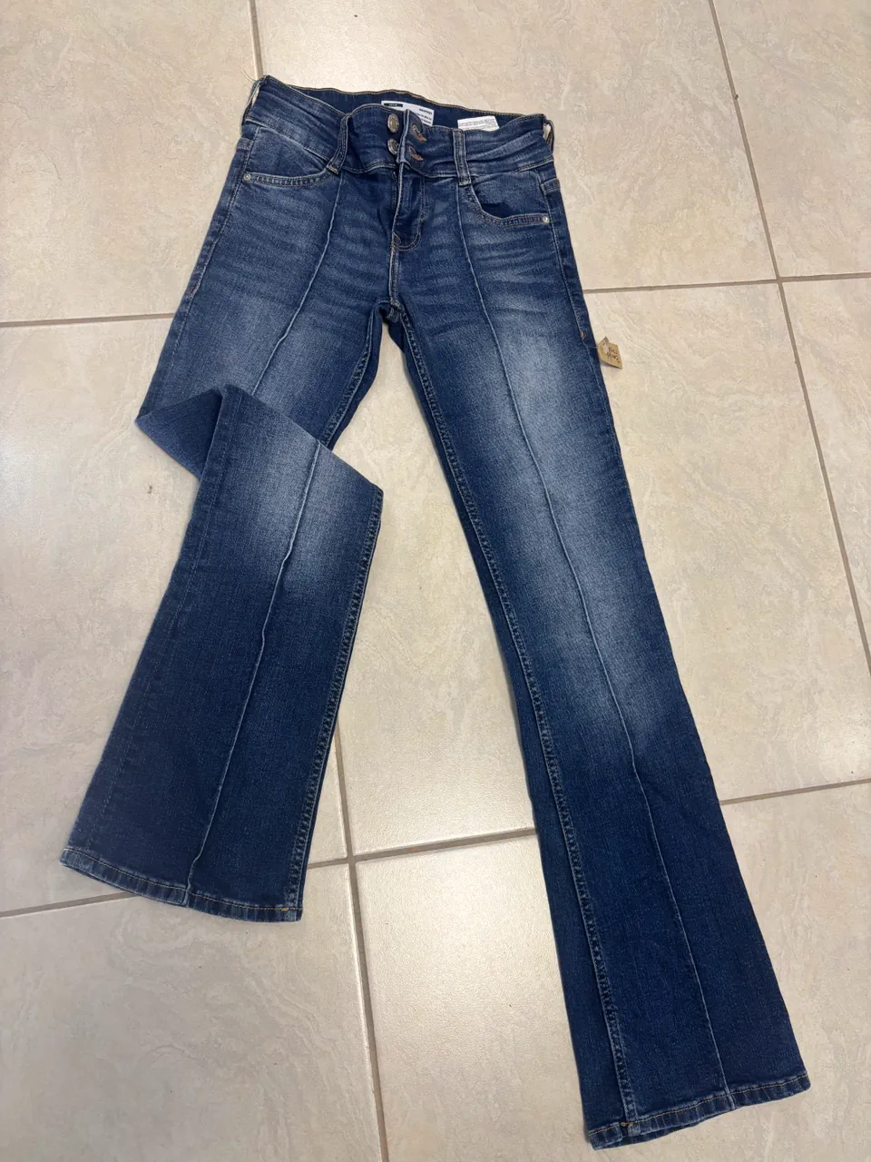 Pantalón Bershka · Talle MEX 24