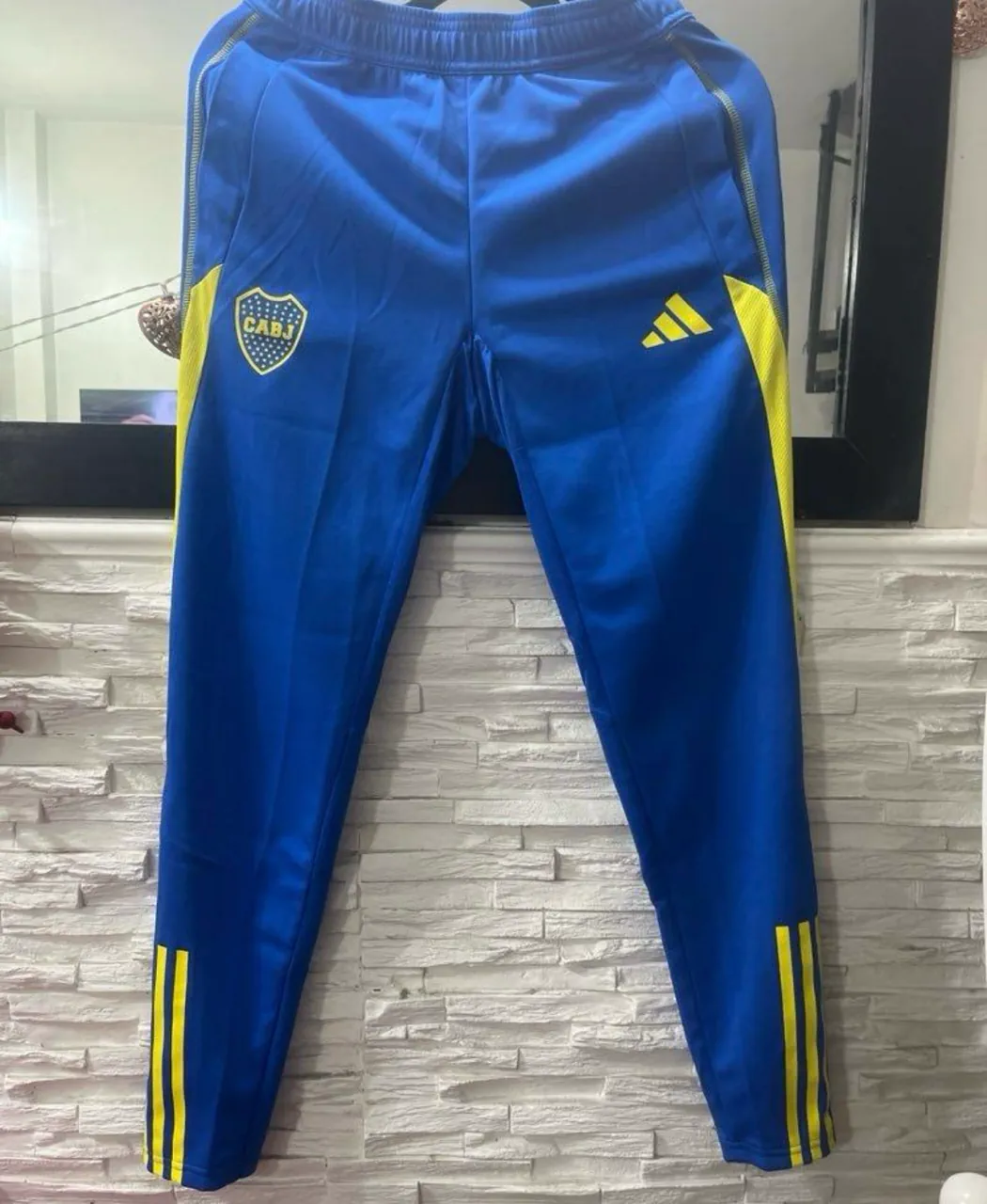 Pantalón adidas - imagen 1