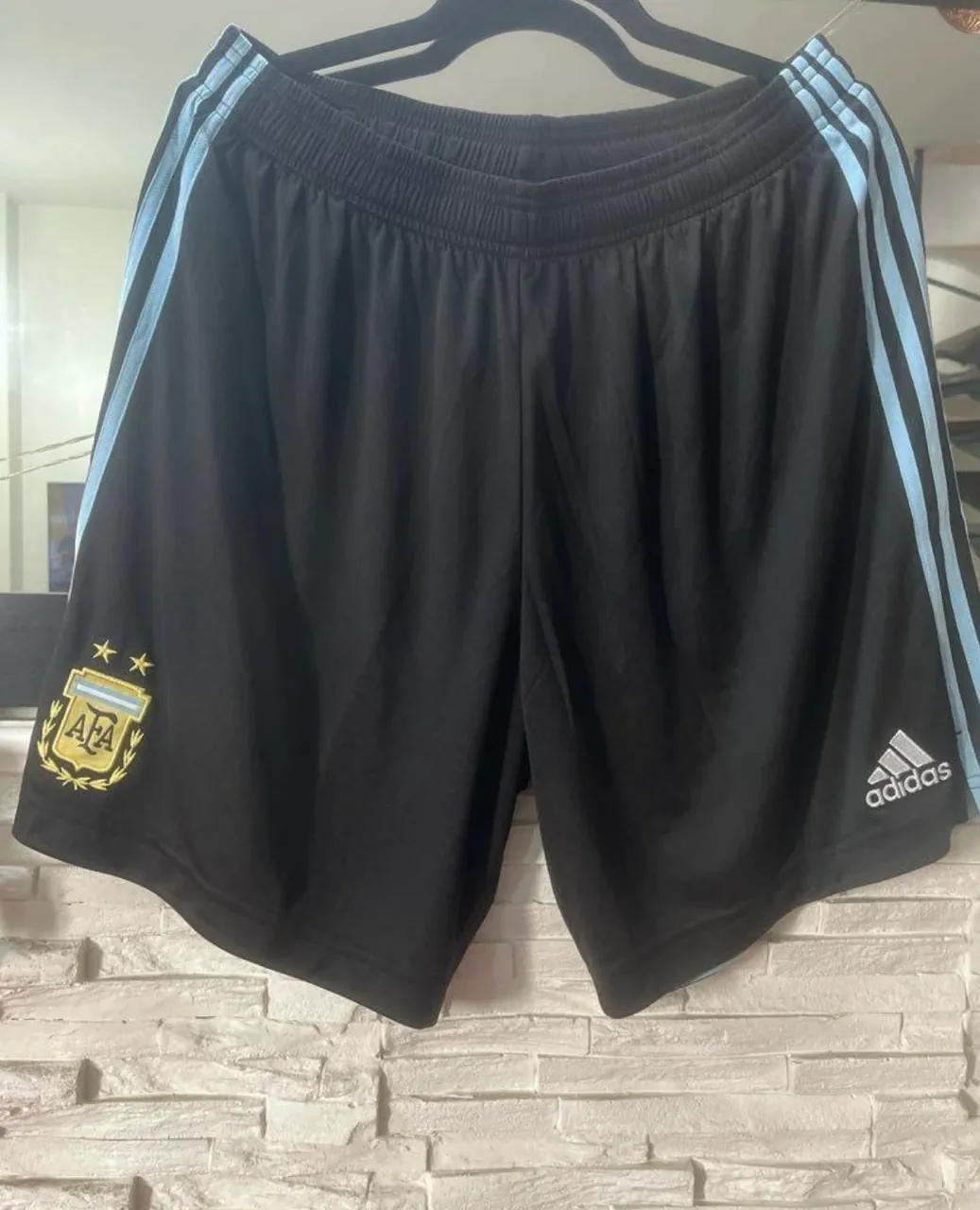 Short adidas - imagen 1
