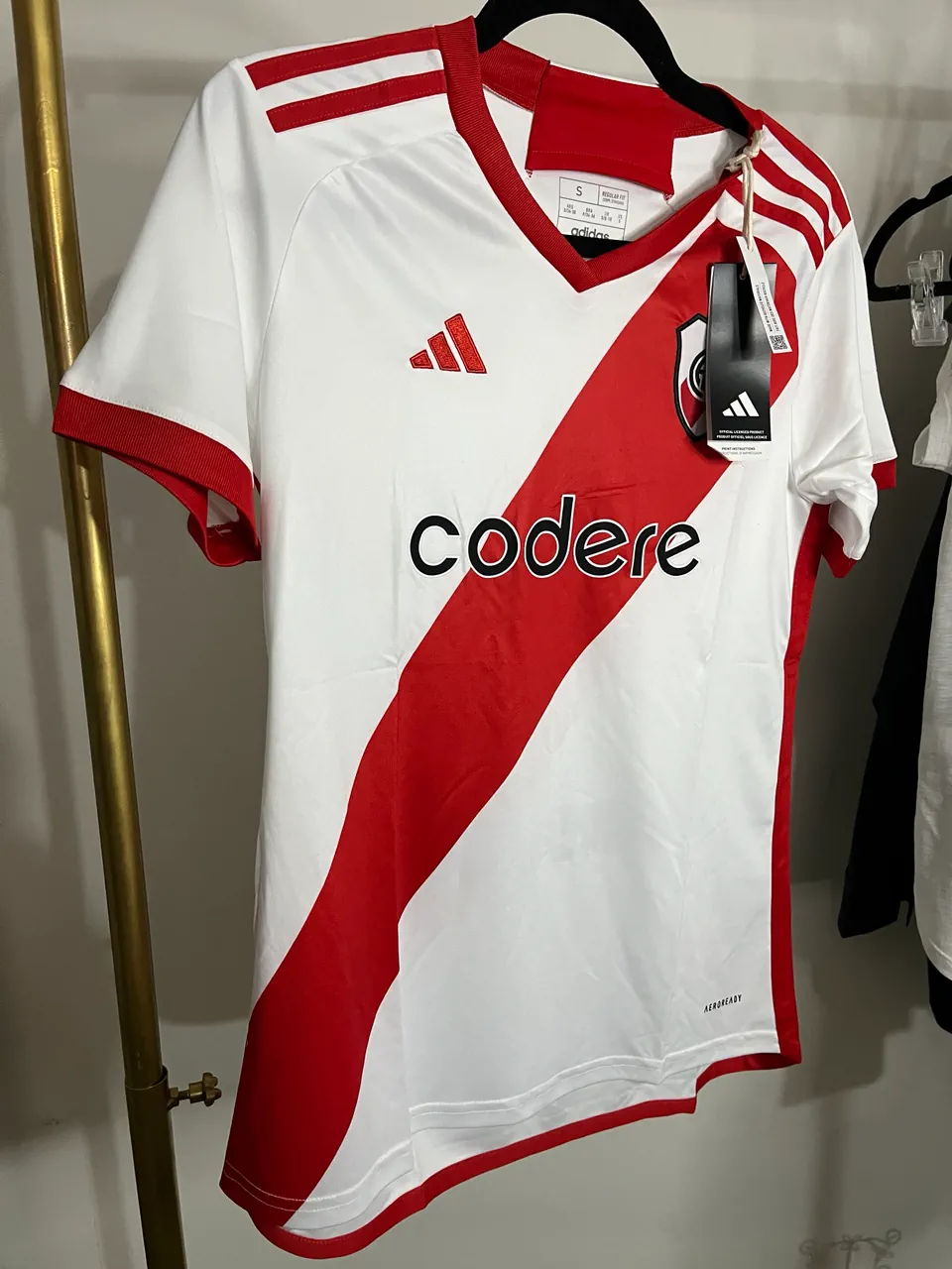 Camiseta adidas - imagen 1
