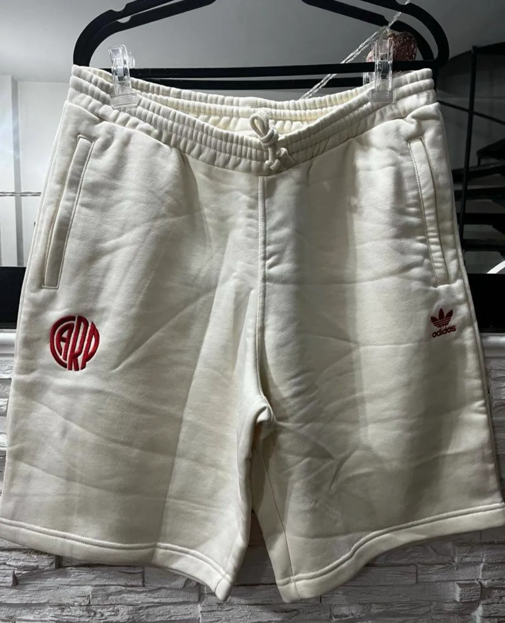 Short adidas · Talle L