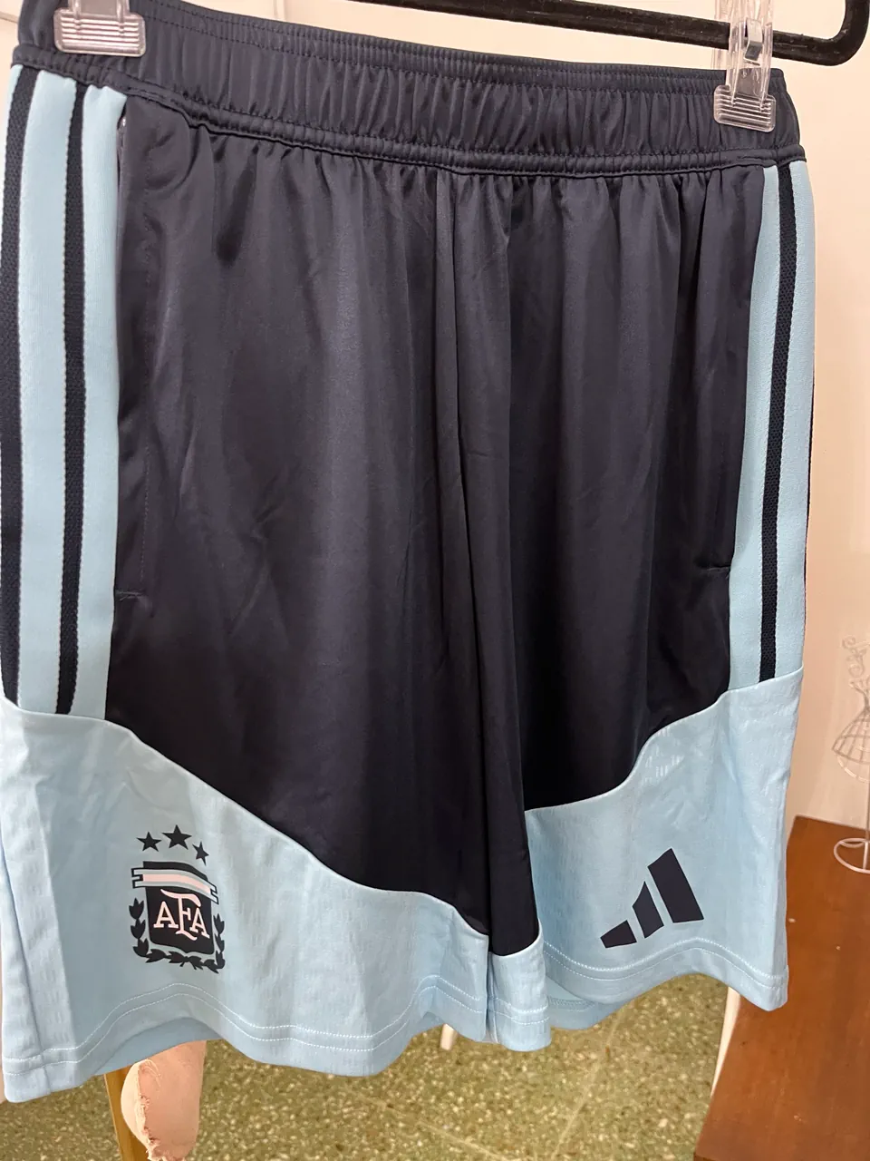 Short adidas - imagen 1